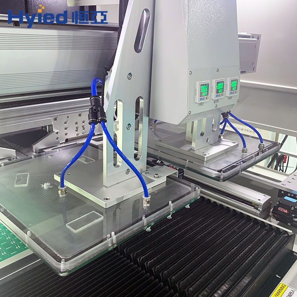 HY-3502AT在線(xiàn)式雙工位曲線(xiàn)分板機(jī)